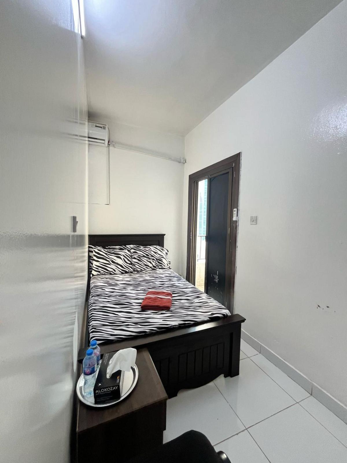 Adem Cozy * Abu Dhabi