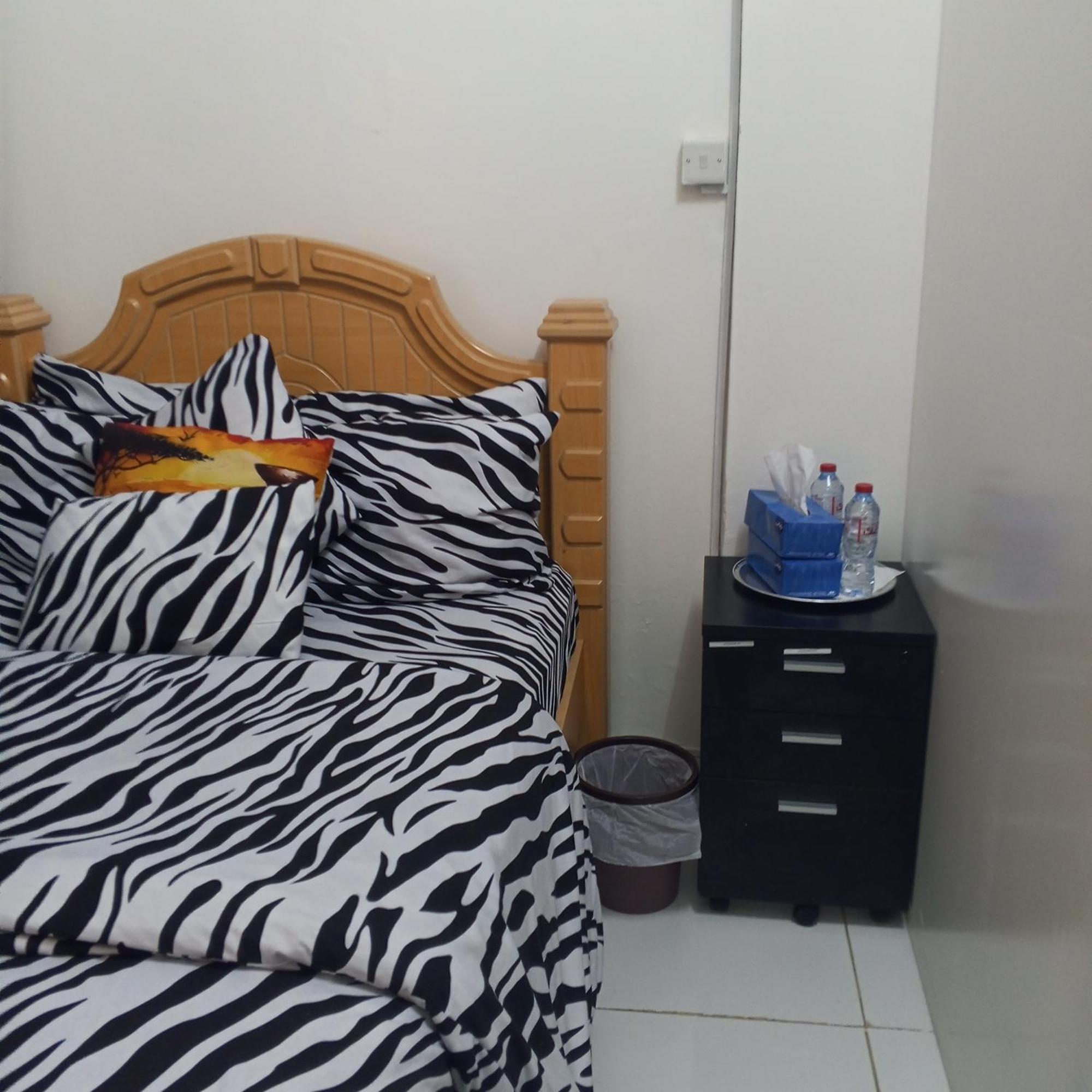Adem Cozy * Abu Dhabi